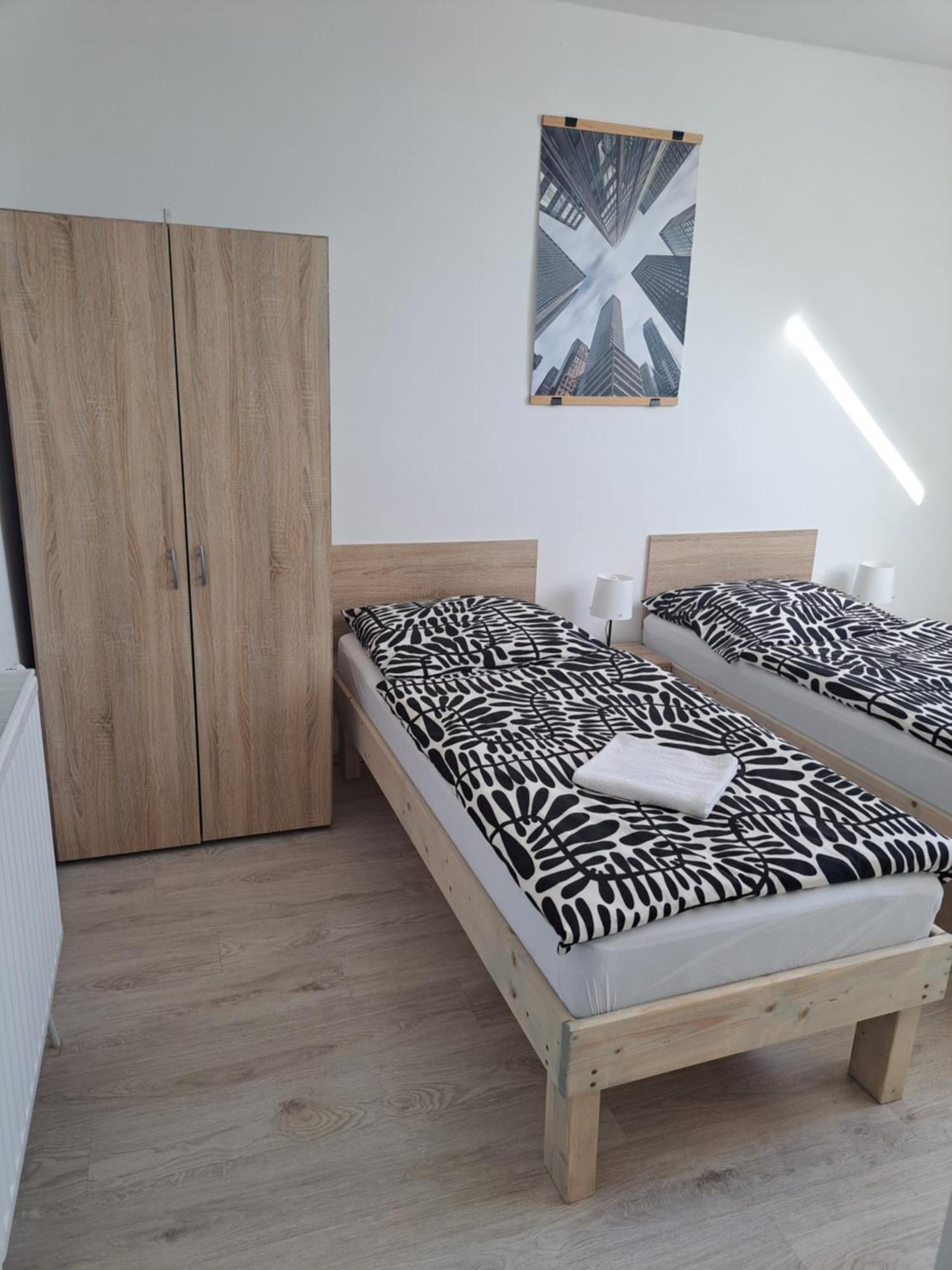 Apartmany Amalia Пиещани Екстериор снимка