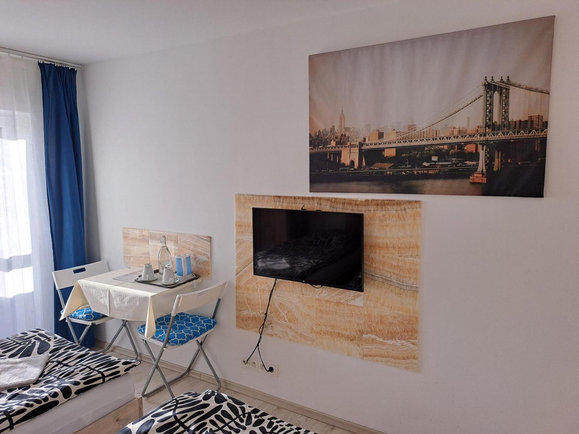 Apartmany Amalia Пиещани Екстериор снимка